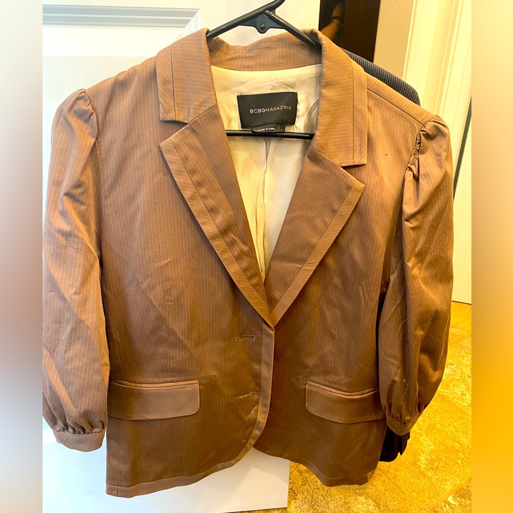 BCBG woman’s pantsuit.